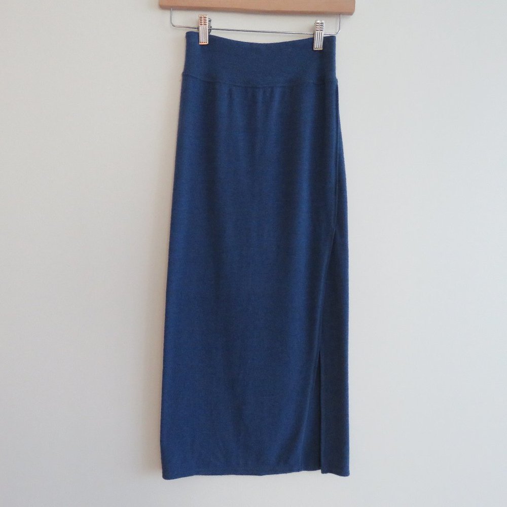 Aritzia Navy Midi Skirt with Side Slit - Picture 2 of 11